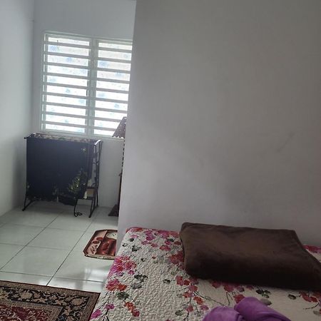 Mieda Rizqi Homestay Kampong Melayu Changkat Larah Luaran gambar