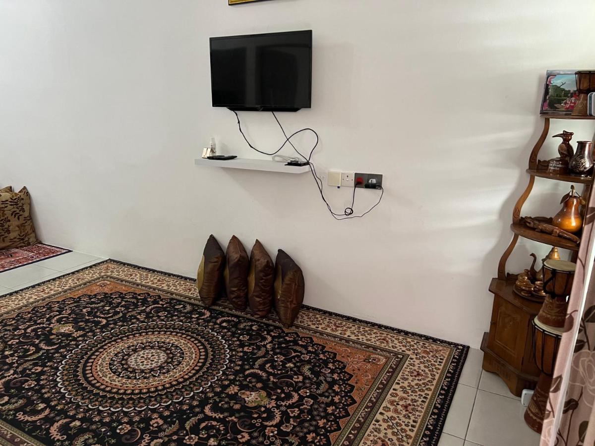 Mieda Rizqi Homestay Kampong Melayu Changkat Larah Luaran gambar