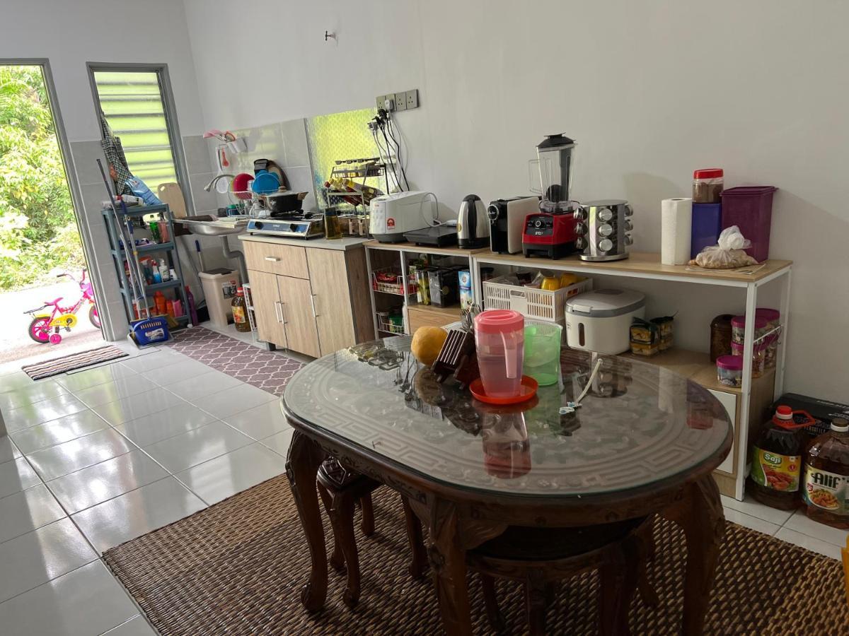 Mieda Rizqi Homestay Kampong Melayu Changkat Larah Luaran gambar